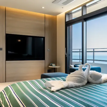 Saint The Suite