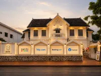 MONSANE VILLA (Centrally located, opposite the night market) โรงแรมใกล้วัดอฮาม