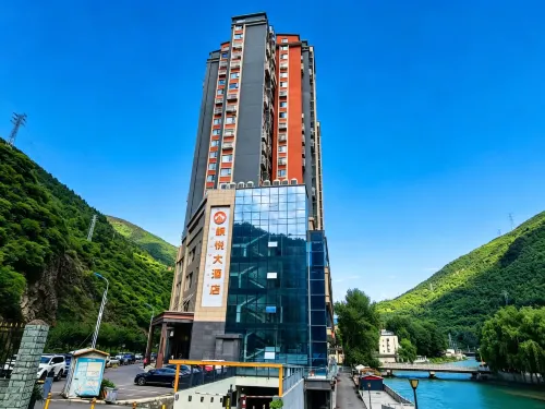 Barkam Fengyue Hotel