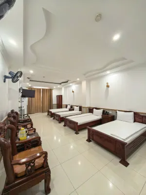 Quang An Hotel - 2-Star