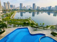 Vinhomes SkyLake - Suzuki Home Luxury Apartment - Infinity Pools