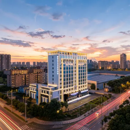 Ezhou Days Select Wyndham Hotel (Gedian South Station)