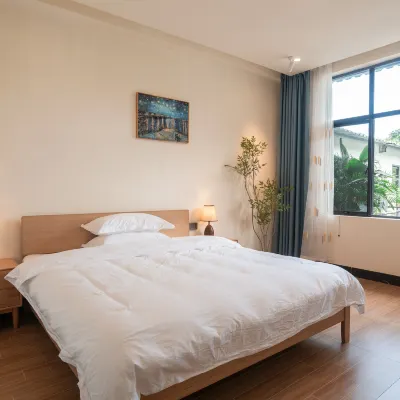 XIGU Homestay Hotels near Luokeng Grassland