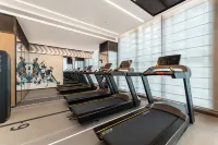 Four Points by Sheraton Chengdu Kuanzhaixiangzi Alleys - ジム