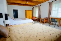 Quality Inn Motel Nyanza - parking