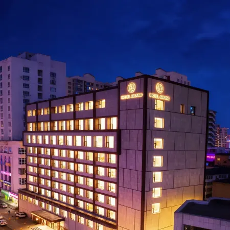 HOTEL GRAND