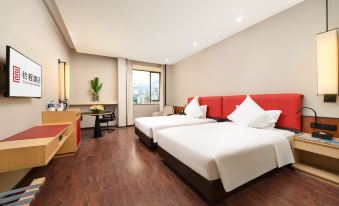 Echeng Hotel (Liuzhou Wuxing Pedestrian Street Store) - Housity