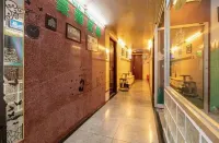 Deluxe Hostel (Vila Hou Va)