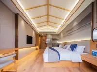 Jinhu Hotel (Nanchong Yixuan Xingcheng Square) Hôtels à : Yilong