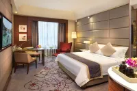 One World Hotel Các khách sạn gần First City University College