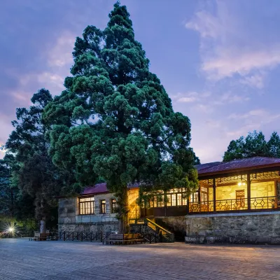Changtian LU Mountain Chongya Mountain Villa Hotels in de buurt van Jinxiu Valley