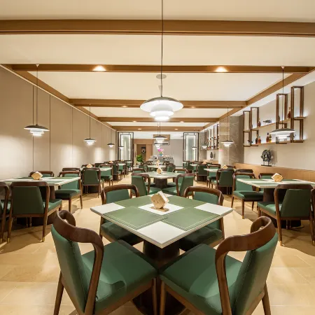 Zhijin Qiandong Hotel (Yudong Star)