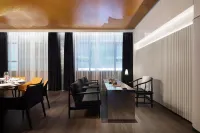 โรงแรมหลงฮวาฟู่ - พร้อมอาหารเช้า