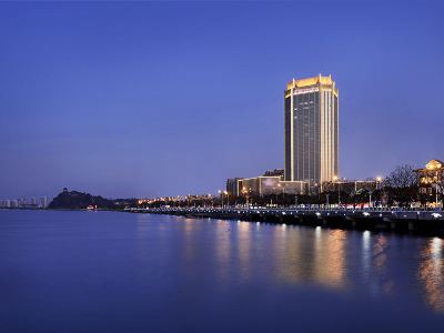 Crowne Plaza ZHENJIANG by IHG
