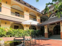 Baan Lanna Hotel Chiangrai Hotels near At Waterside