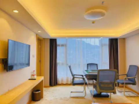 โรงแรมเวียนนา (สถานีขนส่งหลงเซิง) โรงแรมในหลงเซิง