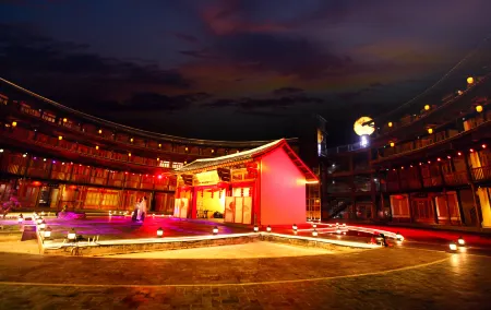 Longyan Tulou Kangnong Inn Отели рядом с достопримечательностью «Yongding Ancient Town»