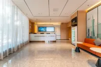 City Light Luxury Hotel (Foshan Qinghuiyuan Daliang Pedestrian Street)