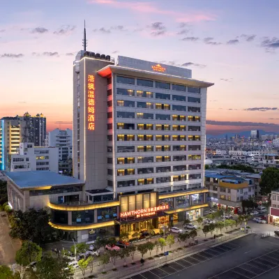 HAWTHORN BY WYNDHAM DALI ERHAI PARL Hotels near Dali Railway Station