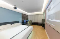 穿越電競飯店（溫州站店） - 2 星級
