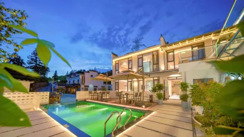 Jiuhuashan Shangquanlinshe Homestay (Roushen Baodian) Hotels in Qingyang