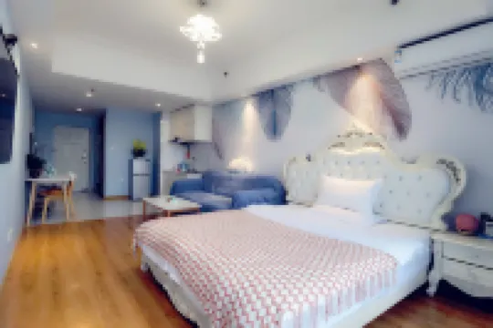 Aurora Apartment (Yangzhou Wanda Store)