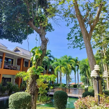Diamond Cave Resort