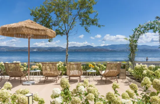 The Ancient City with Wind and Snow of Floral Island Hotel berhampiran Sansheng Island