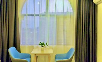 Yeste Yestour Hotel (Chongzuo Longzhou County Bus Station)
