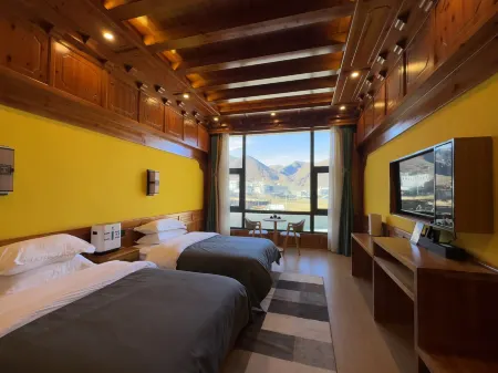 Gongpeila Hotel (Kangding Xinduqiao) Отели рядом с достопримечательностью «Miles Corridor»