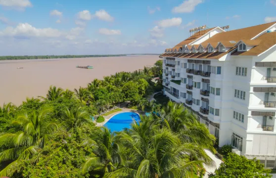 檳知市河畔度假村