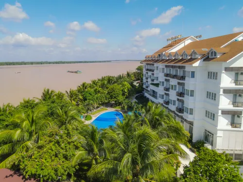 Ben Tre Riverside Resort Hotels in Giong Trom District