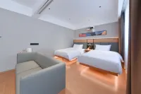 LAN·Qiangju Homestay (2 Courtyard)