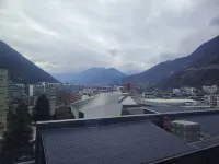 LUQIAOLIJIN Hotel in zona Luding Bridge