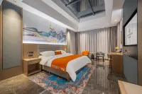 Tekes Bauhinia Rezen Retreat Hotel (Bagua City Center Taiji Altar Branch) - Parvekkeita