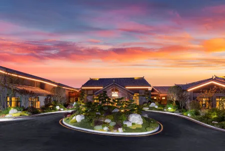 Fengyiyanju, Longxili, Qingyan Ancient Town, Guiyang Отели рядом с достопримечательностью «Gaopoxiang Passenger Transport Terminal»