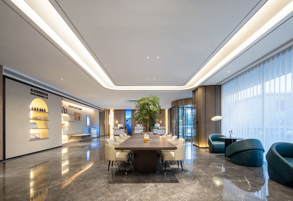 아투어 호텔 난주로, 푸동신 공항, 상하이