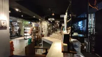梧桉事羅民宿（張公橋美食街店） - 酒吧