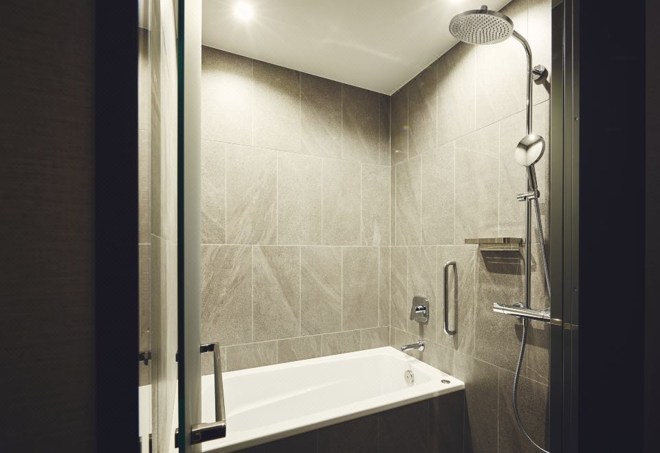 1. 호텔 인디고 도..