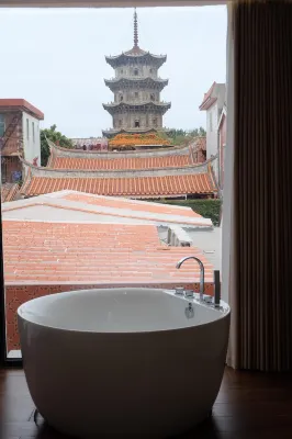 Yuanjian Homestay (Zhonglou West Street Branch)