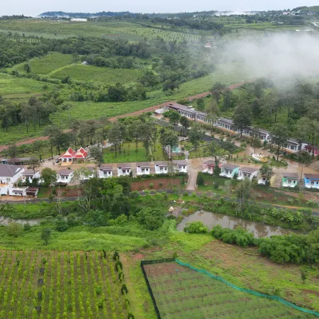 Lyly Sunrise Resort Mondulkiri