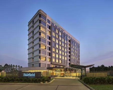 Fairfield by Marriott Jakarta Soekarno-Hatta Airport Hotels in Benda