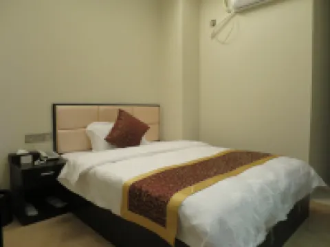 Zhumadian Xinpeng Accommodation