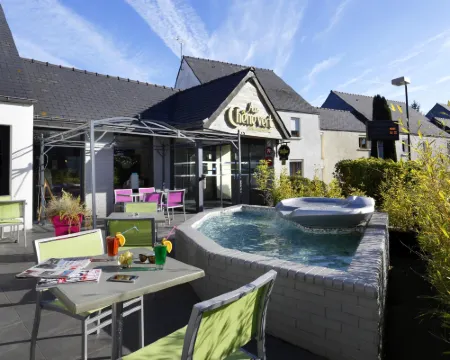 Logis, Hôtel Au Chêne Vert, Saint-Brieuc Nord Hotels in Plérin