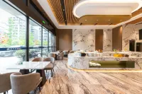 Qiangjiang Garden Hotel (Jiajiang Wetland Park) Hotels in Jiajiang