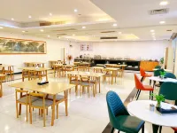 โรงแรมซินเล่อ ซงฟาน สาขา กู่หลงเซี่ย ชิงหยวน - พร้อมอาหารเช้า