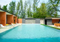 Emmarin Villa Hotels in Thap Sakae