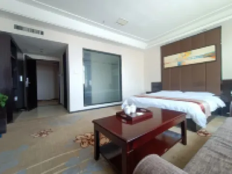 Huating Huayu Hotel Hotels in Huating