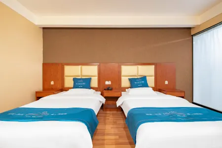 Zhanqian Fashion Hotel (Zhengzhou east high speed railway station)