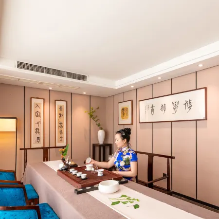 Golden Gulf Hotel (Yongkang Baolong Plaza)